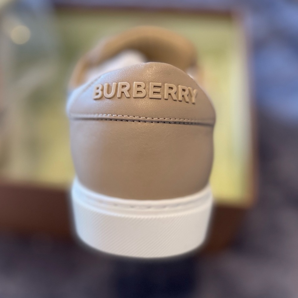 BURBERRY Checkered Leather Sneakers - Picture 5 of 6